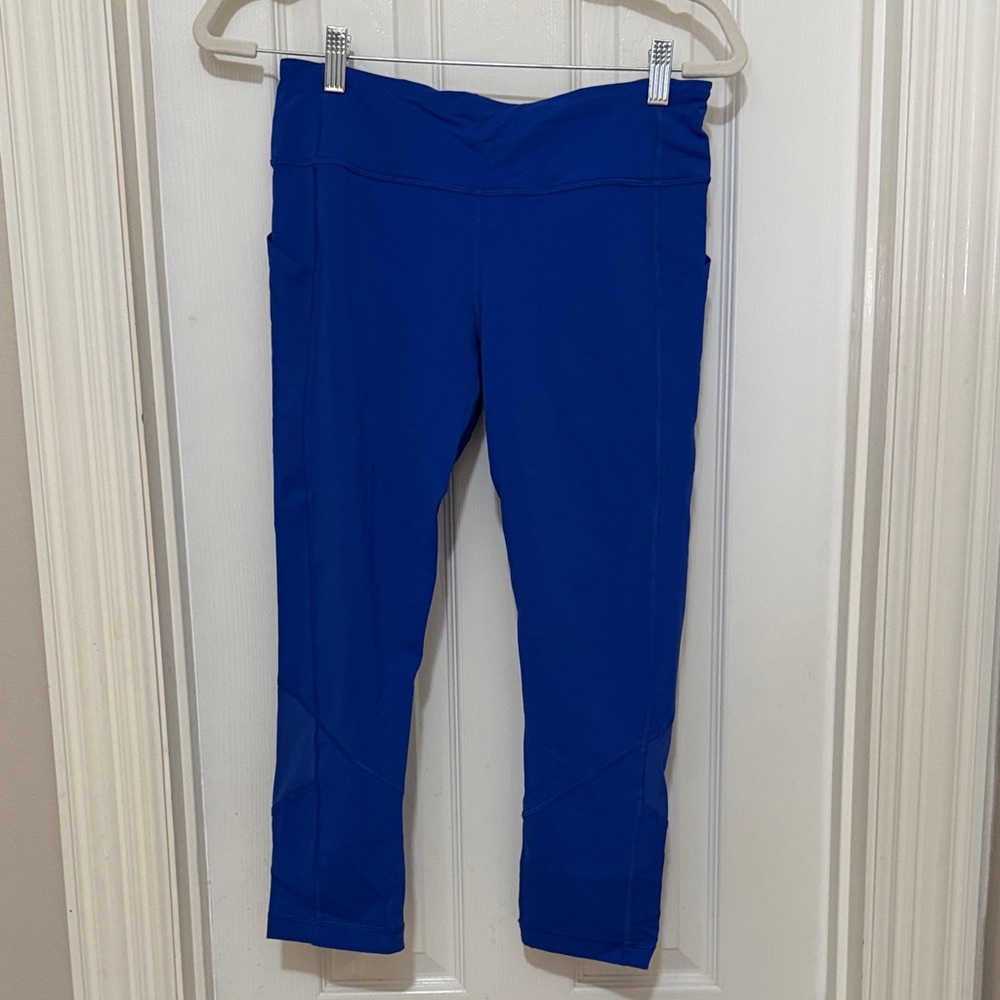Lululemon Athletica Blue Cropped Leggings;Size 8